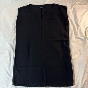 Black Sleeveless Tunic/Dress